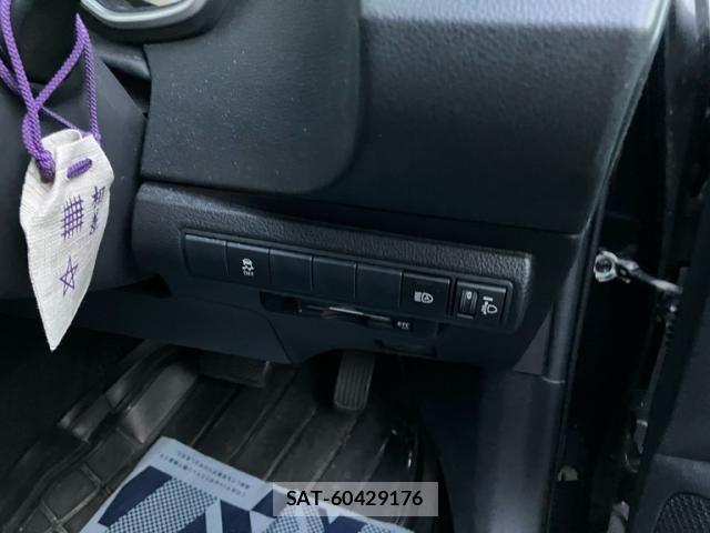 Toyota COROLLA SPORT 2018-08 8034971-11