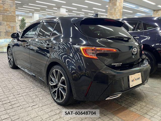 Toyota COROLLA SPORT 2019-02 8034970-9