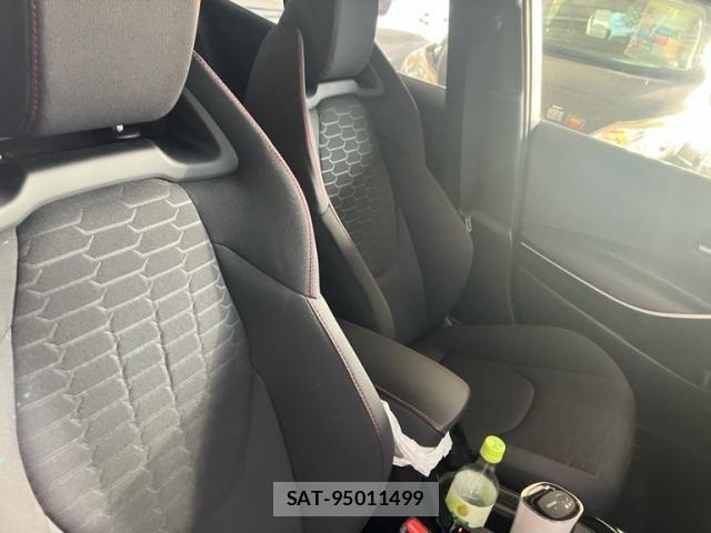 Toyota COROLLA SPORT 2018-12 8073337-13