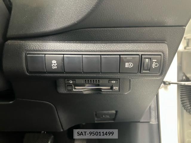 Toyota COROLLA SPORT 2018-12 8073337-16
