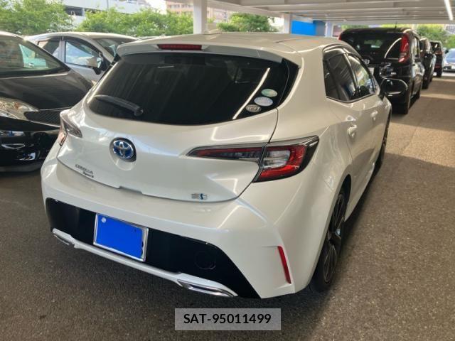 Toyota COROLLA SPORT 2018-12 8073337-1