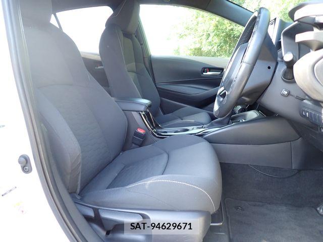 Toyota COROLLA SPORT 2018-10 8073326-16
