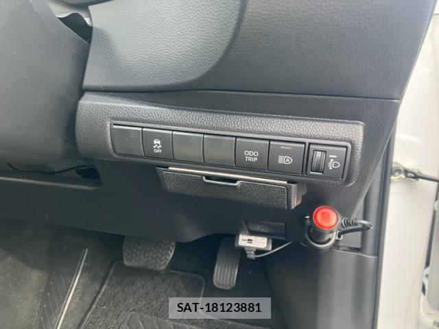 Toyota COROLLA SPORT 2023-09 8098589-18