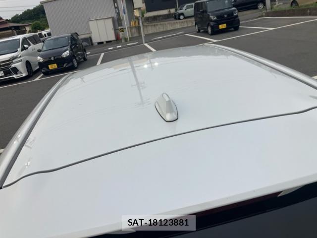 Toyota COROLLA SPORT 2023-09 8098589-4