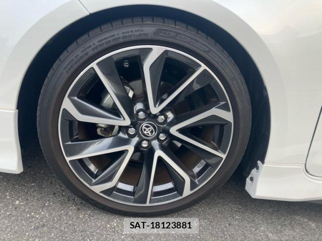 Toyota COROLLA SPORT 2023-09 8098589-7