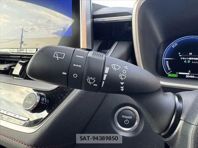 Toyota COROLLA SPORT 2023-09 8129468-27