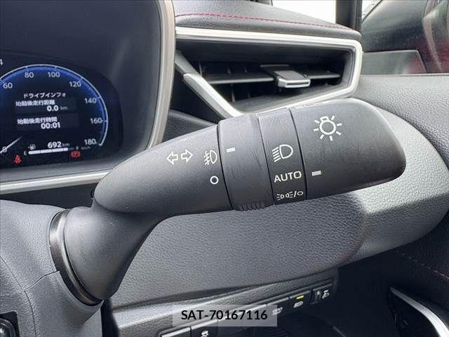 Toyota COROLLA SPORT 2023-05 8129469-28