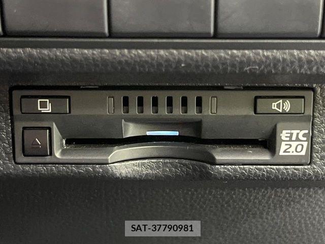 Toyota COROLLA SPORT 2018-11 8206963-6