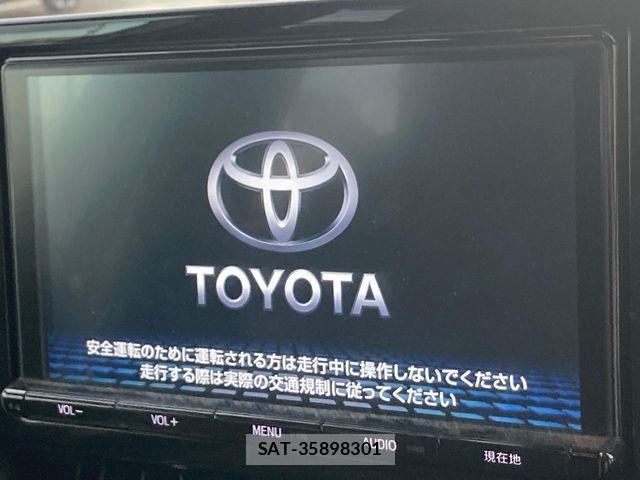 Toyota COROLLA SPORT 2018-10 8206964-3