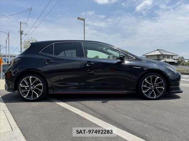 Toyota COROLLA SPORT 2019-10 8229357-11