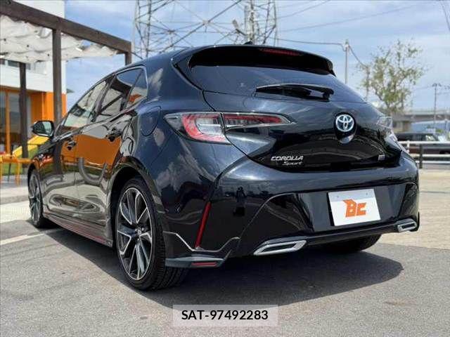 Toyota COROLLA SPORT 2019-10 8229357-12