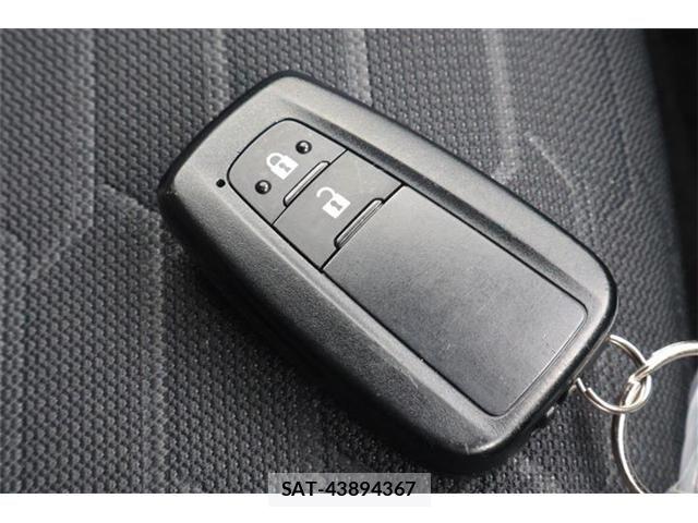 Toyota COROLLA SPORT 2020-07 8313821-22
