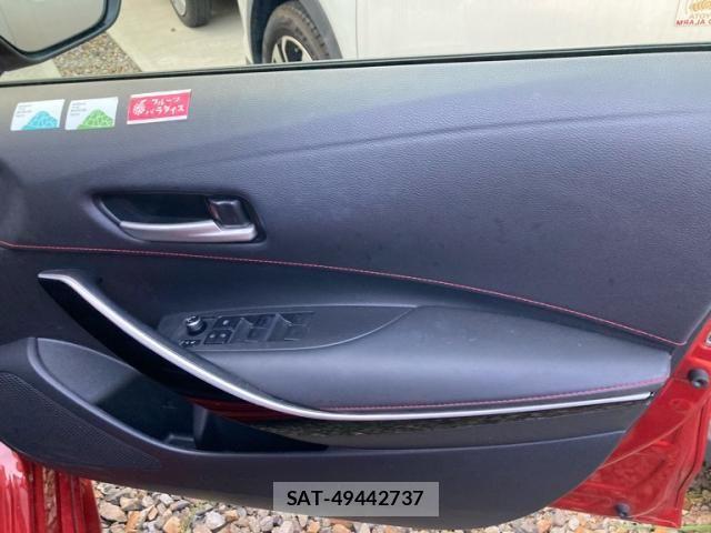 Toyota COROLLA SPORT 2019-10 8313823-10
