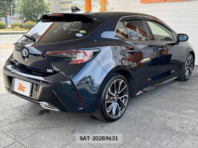 Toyota COROLLA SPORT 2021-02 8313822-13