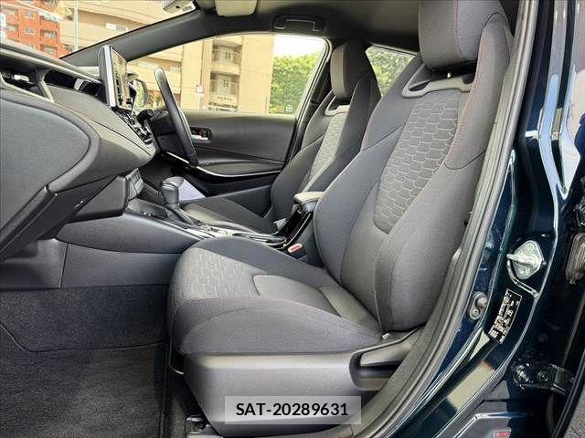 Toyota COROLLA SPORT 2021-02 8313822-16