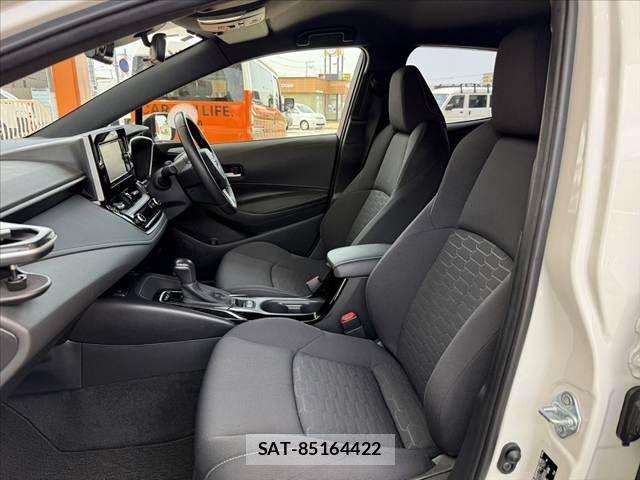 Toyota COROLLA SPORT 2018-07 8335293-16