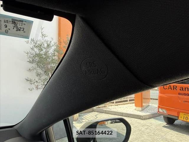 Toyota COROLLA SPORT 2018-07 8335293-23
