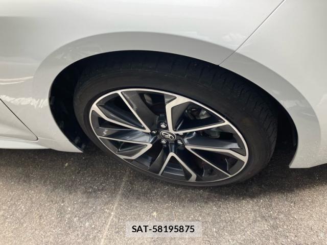 Toyota COROLLA SPORT 2021-09 8365232-4