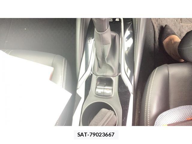 Toyota COROLLA SPORT 2021-05 8561511-6