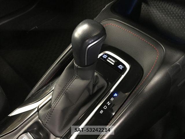 Toyota COROLLA SPORT 2019-03 8879188-15