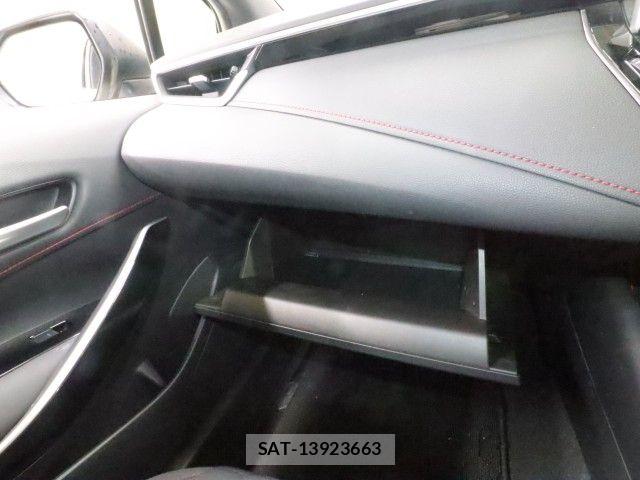 Toyota COROLLA SPORT 2019-06 8879187-22
