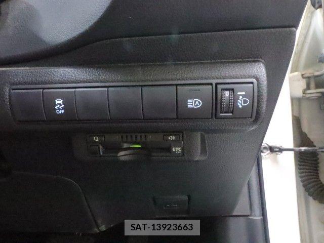 Toyota COROLLA SPORT 2019-06 8879187-25