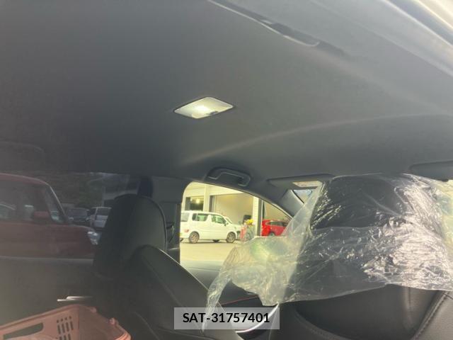 Toyota COROLLA SPORT 2022-08 8879183-13