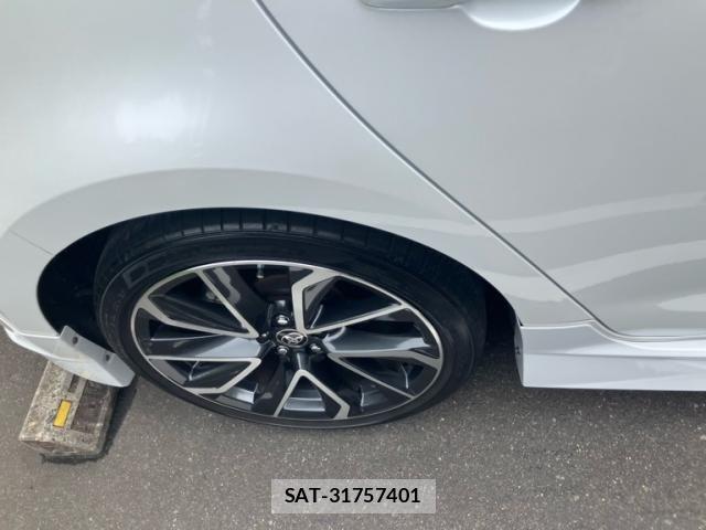 Toyota COROLLA SPORT 2022-08 8879183-8