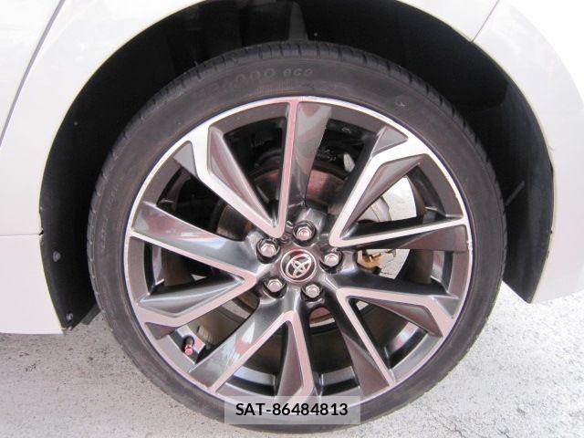 Toyota COROLLA SPORT 2022-01 8879189-9