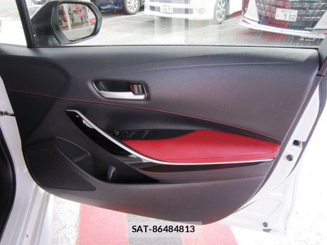 Toyota COROLLA SPORT 2022-01 8879189-13
