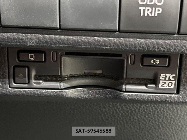 Toyota COROLLA SPORT 2022-10 8883443-4