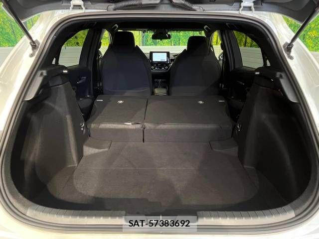 Toyota COROLLA SPORT 2023-06 956438-9