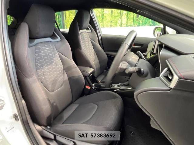 Toyota COROLLA SPORT 2023-06 956438-7