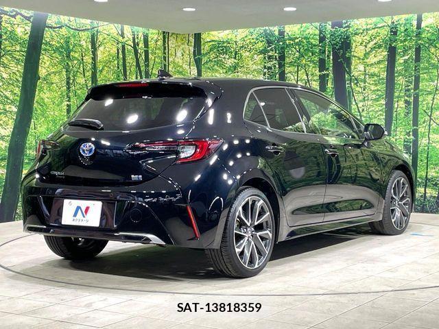 Toyota COROLLA SPORT 2023-06 1014552-16