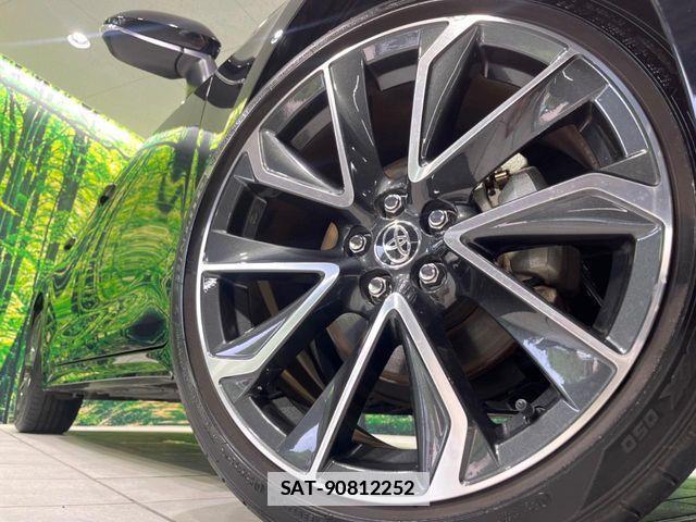 Toyota COROLLA SPORT 2023-06 1059919-12