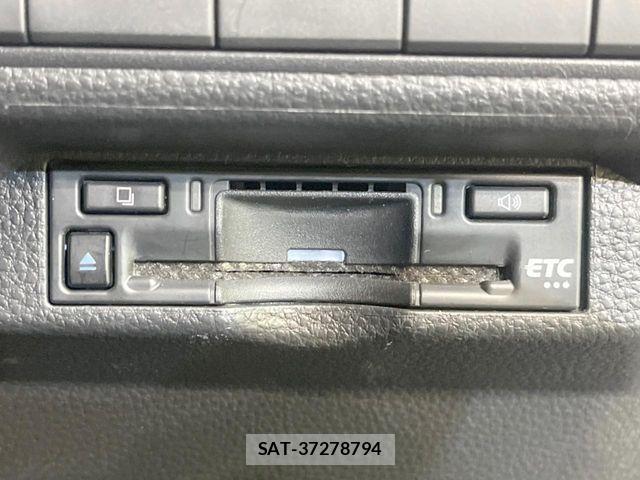 Toyota COROLLA SPORT 2023-06 1166965-6