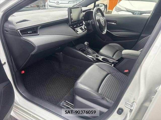 Toyota COROLLA TOURING 2020-08 6010436-16