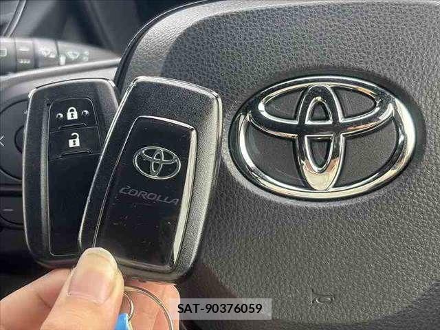 Toyota COROLLA TOURING 2020-08 6010436-28