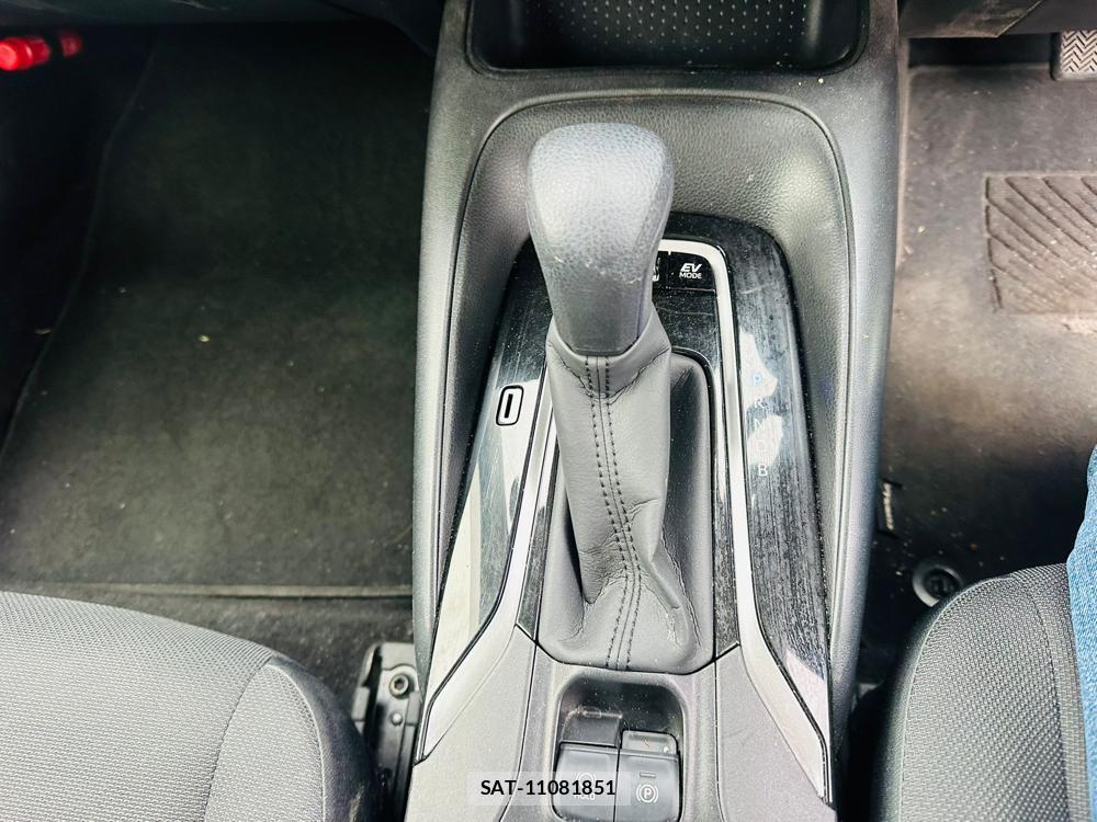 Toyota COROLLA TOURING 2020 6920667-18