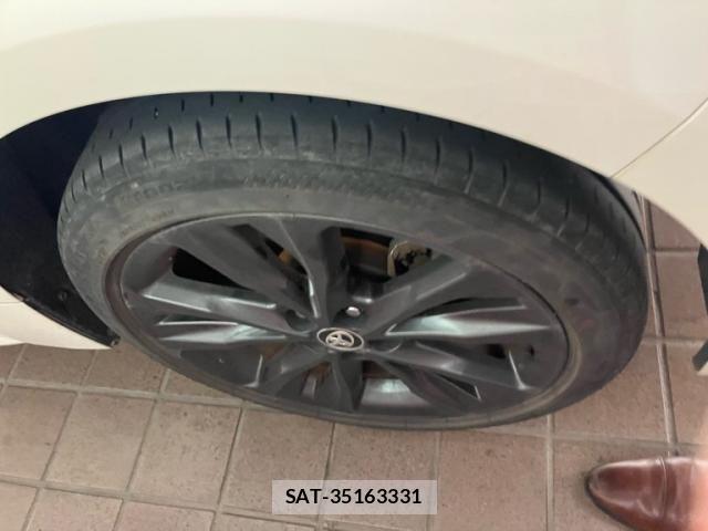 Toyota COROLLA TOURING 2020-07 7357236-6