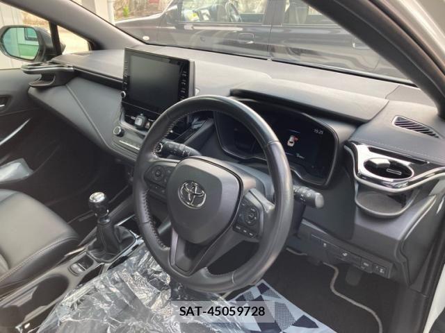 Toyota COROLLA TOURING 2021-01 7500007-14