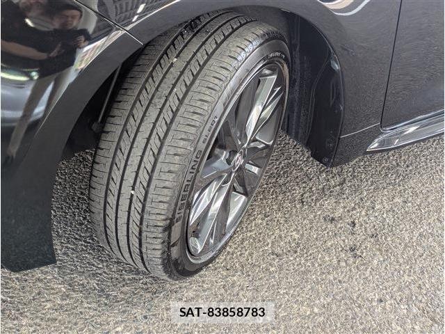 Toyota COROLLA TOURING 2023-10 7615701-18