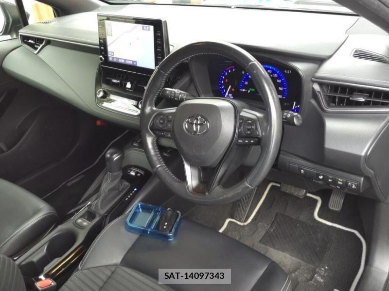 Toyota COROLLA TOURING 2020-08 7686367-4