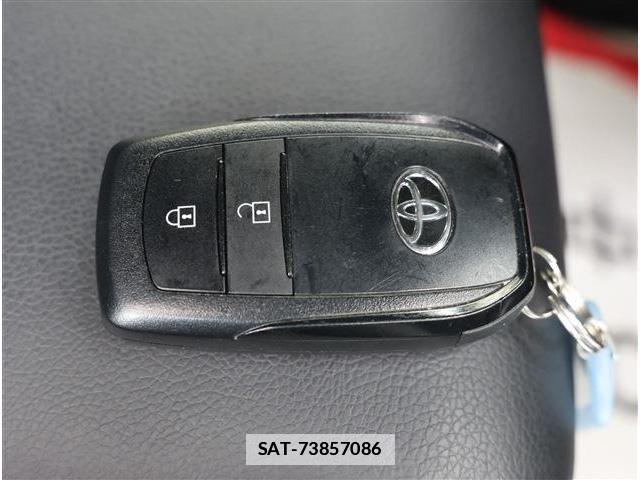 Toyota COROLLA TOURING 2025-02 7783661-16