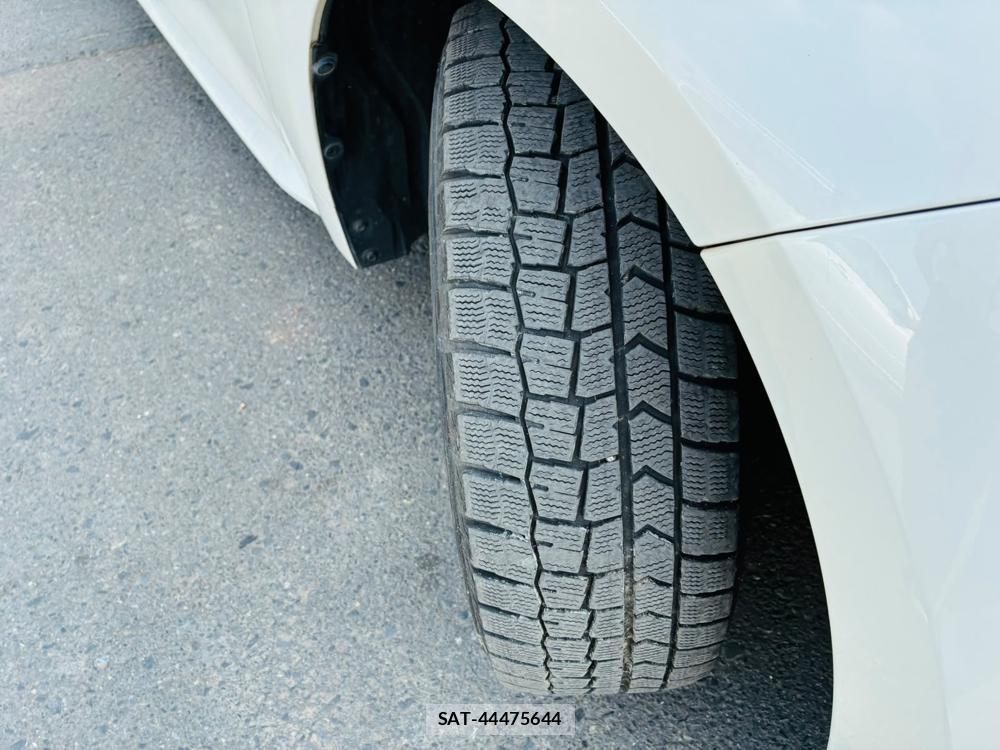 Toyota COROLLA TOURING 2021-05 7892154-31