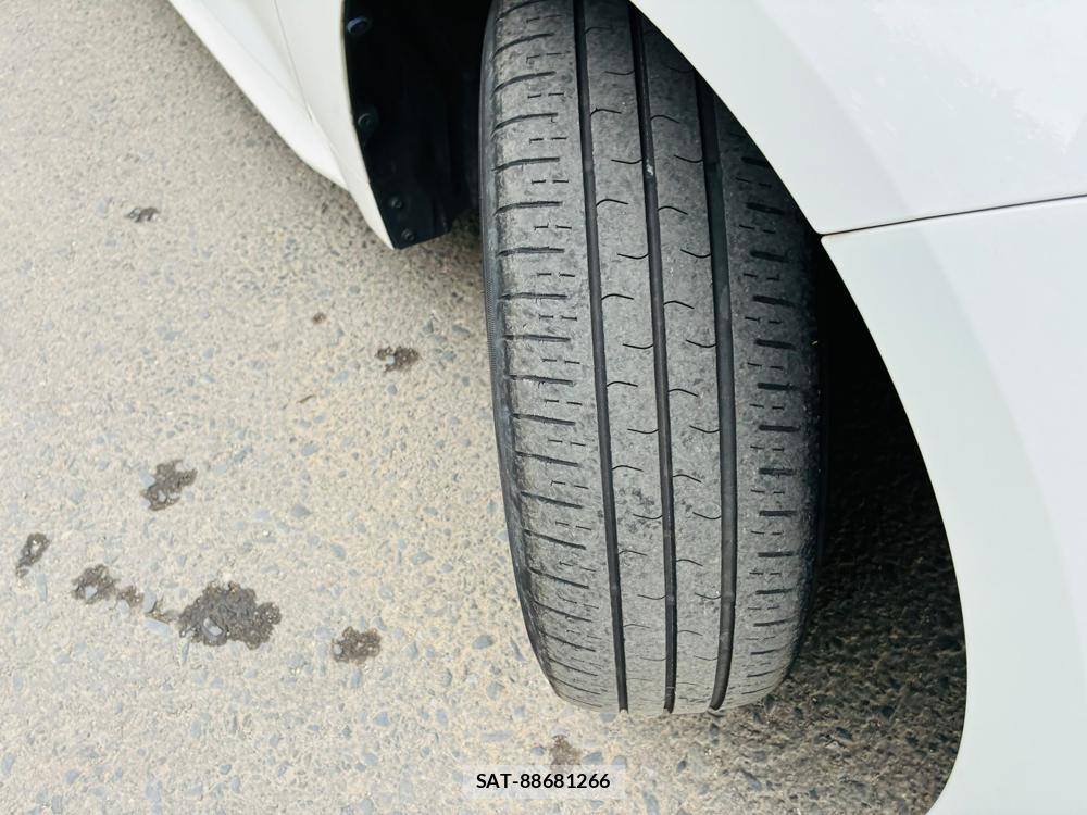 Toyota COROLLA TOURING 2021-06 7892161-32