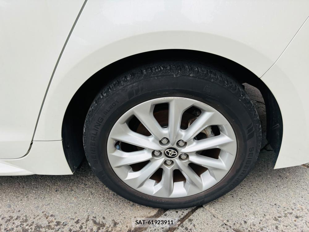 Toyota COROLLA TOURING 2021-06 7892159-29