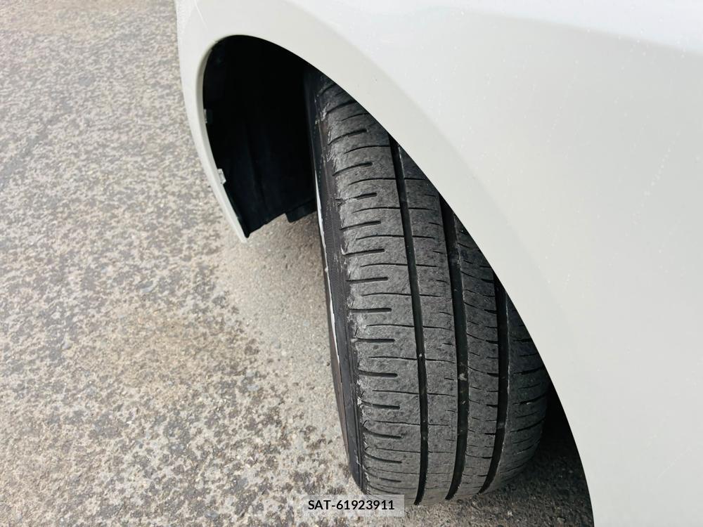 Toyota COROLLA TOURING 2021-06 7892159-31