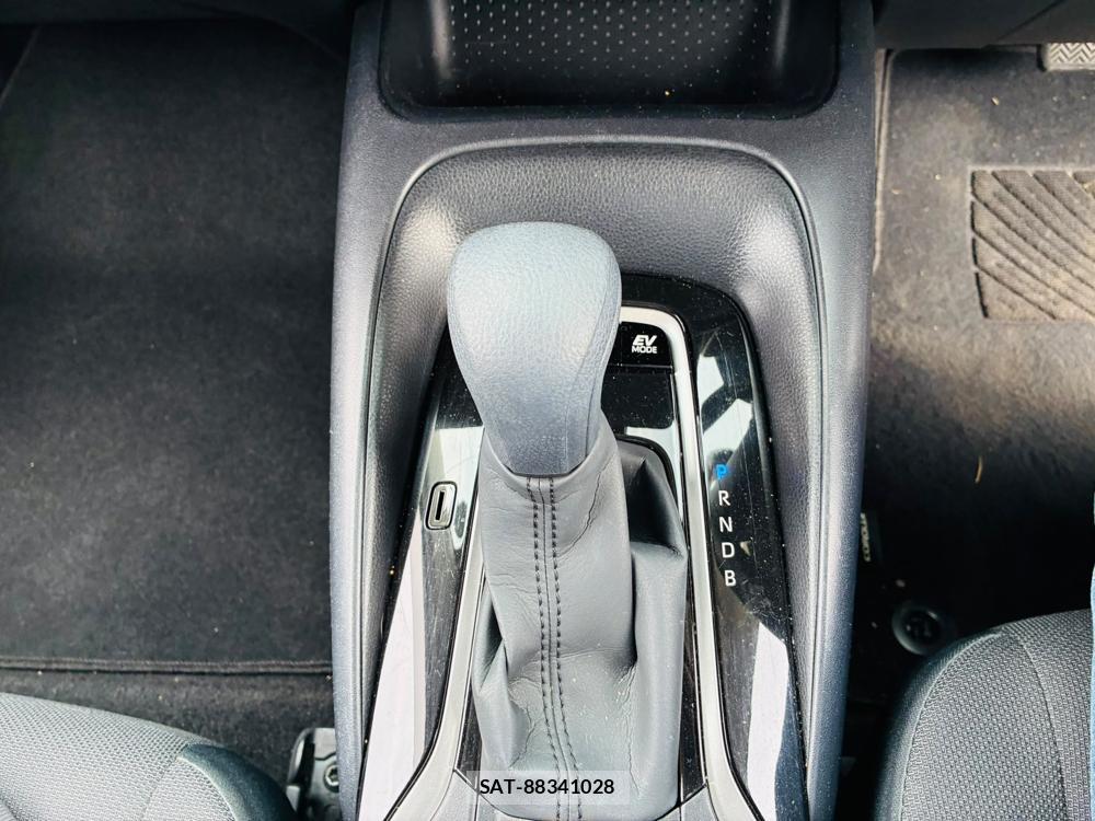 Toyota COROLLA TOURING 2021-06 7892155-19