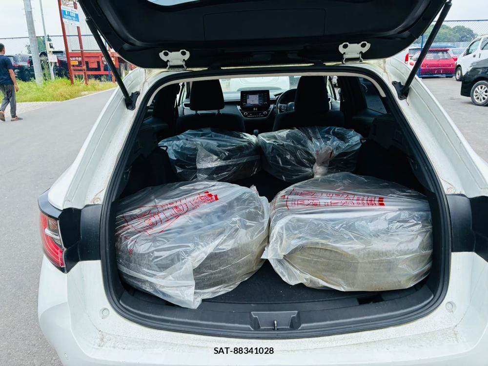 Toyota COROLLA TOURING 2021-06 7892155-25